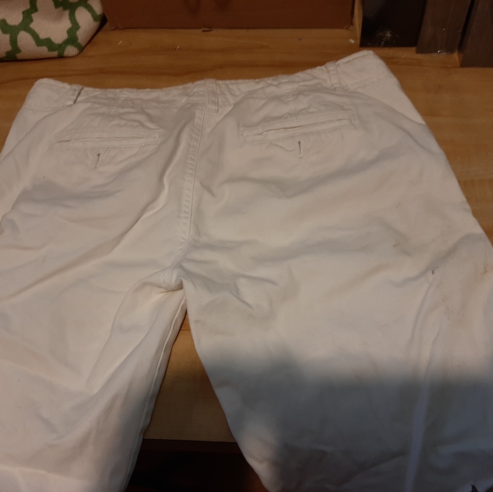 American Eagle White Capris - Picture 2 of 2